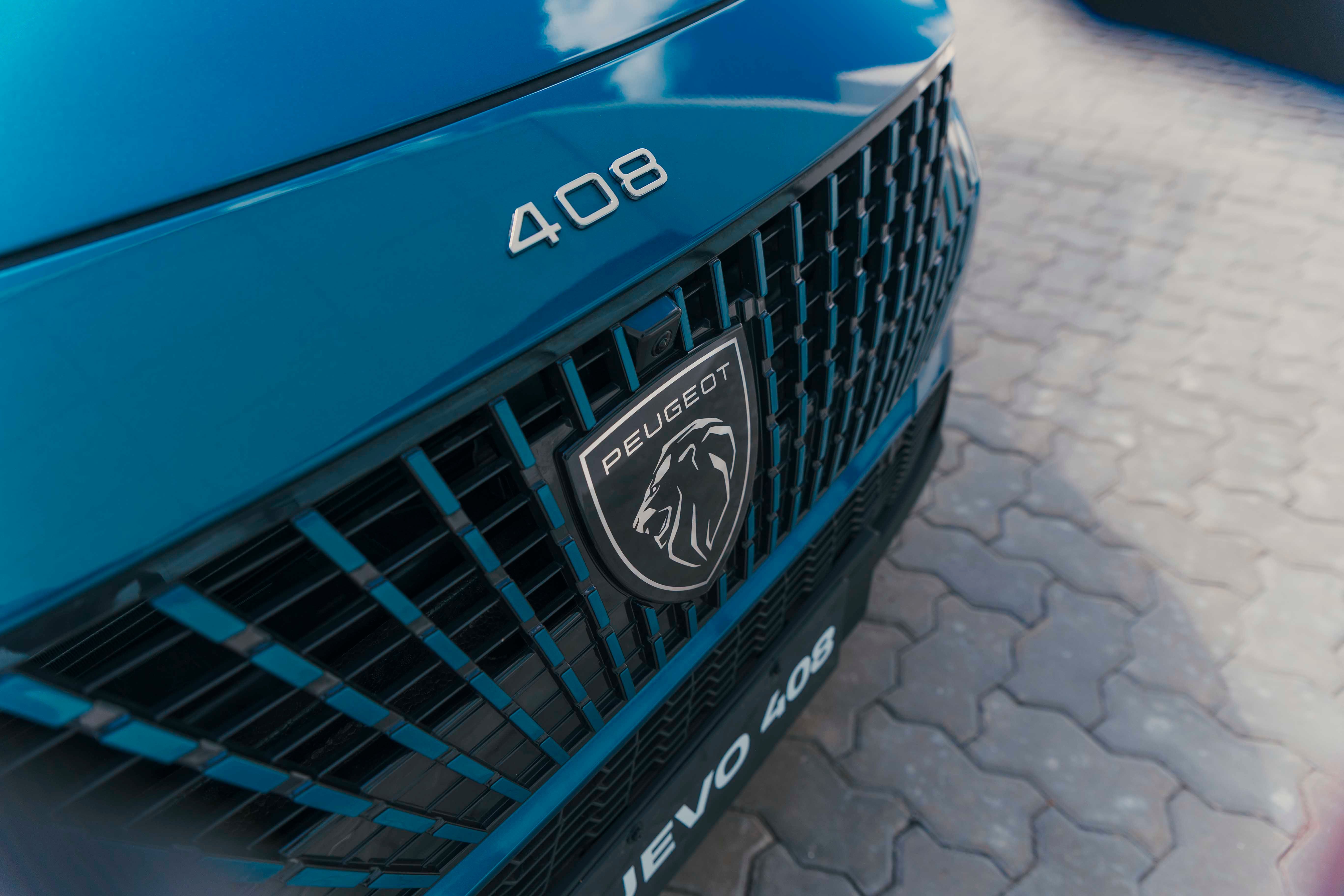 Peugeot 408