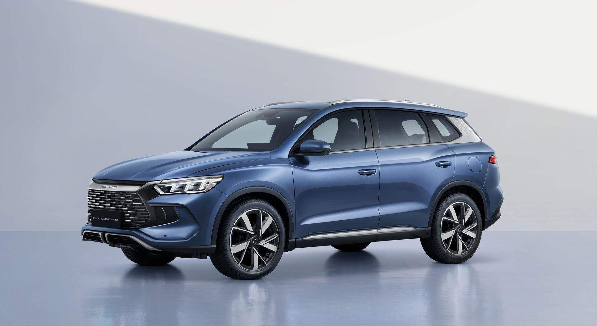BYD SONG PRO DM-i 2.jpg