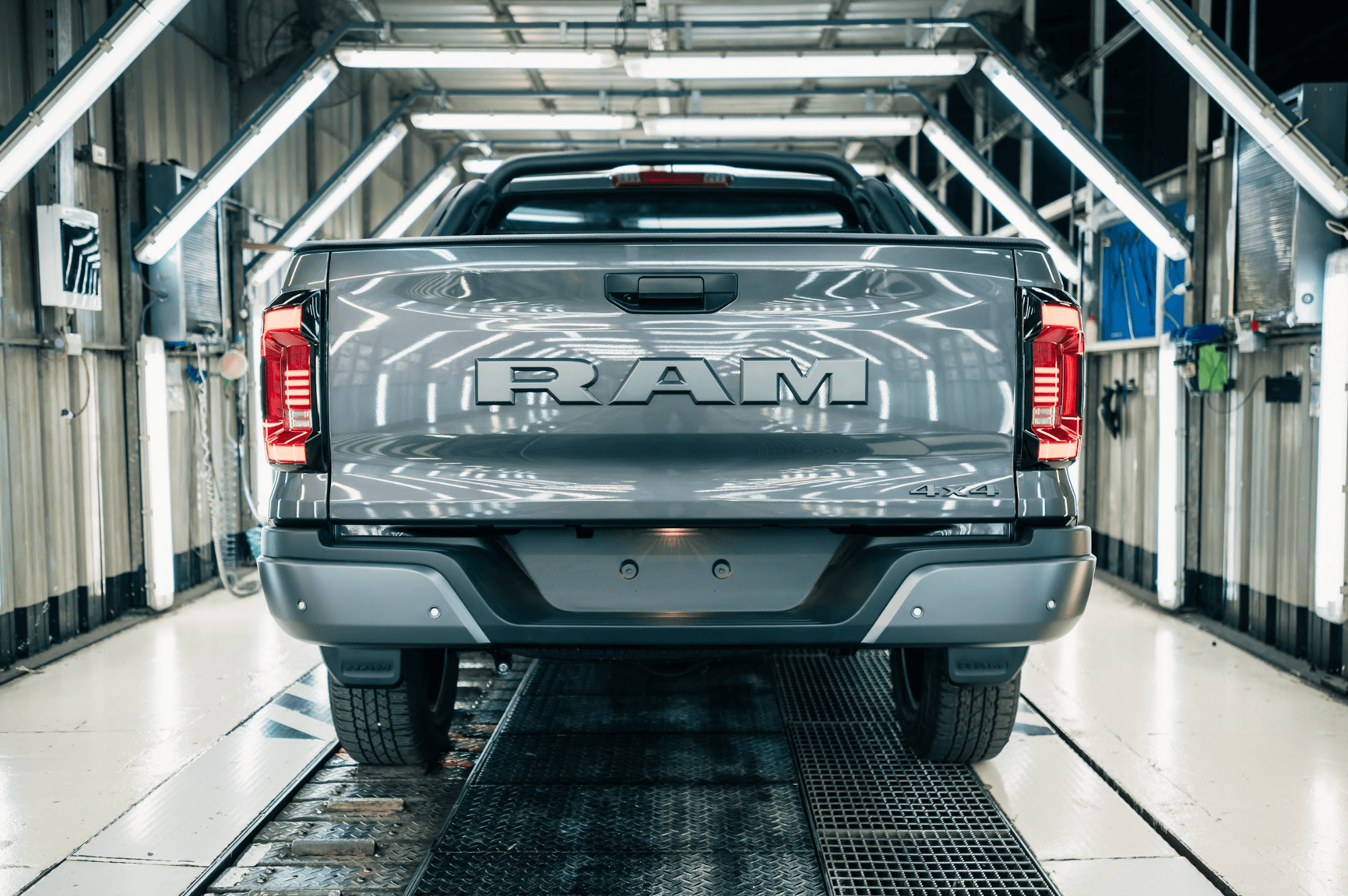 RAM Dakota parte trasera