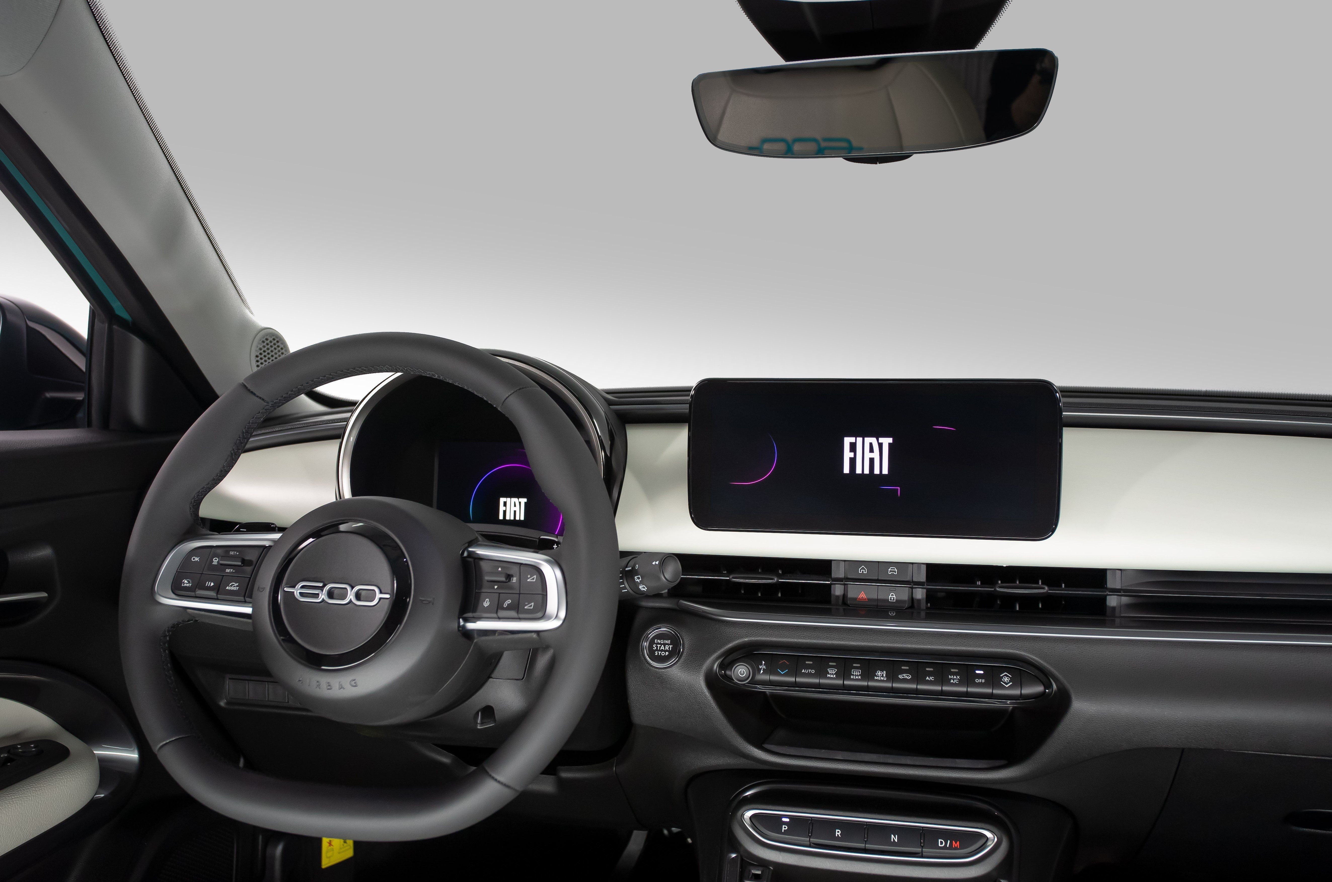 Fiat 600 Hibrido Interior