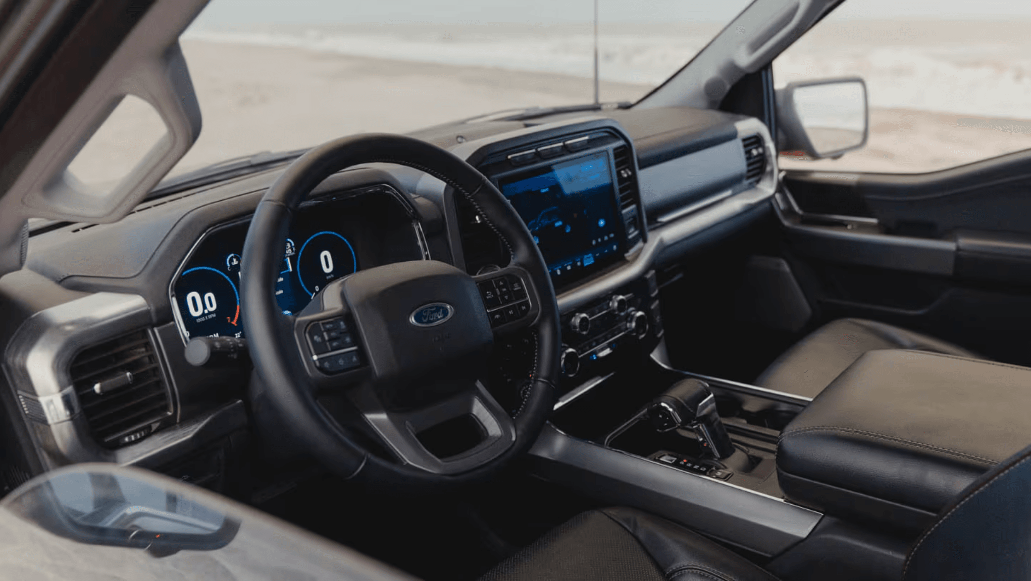 Ford F-150 Lariat Hibrida Interior